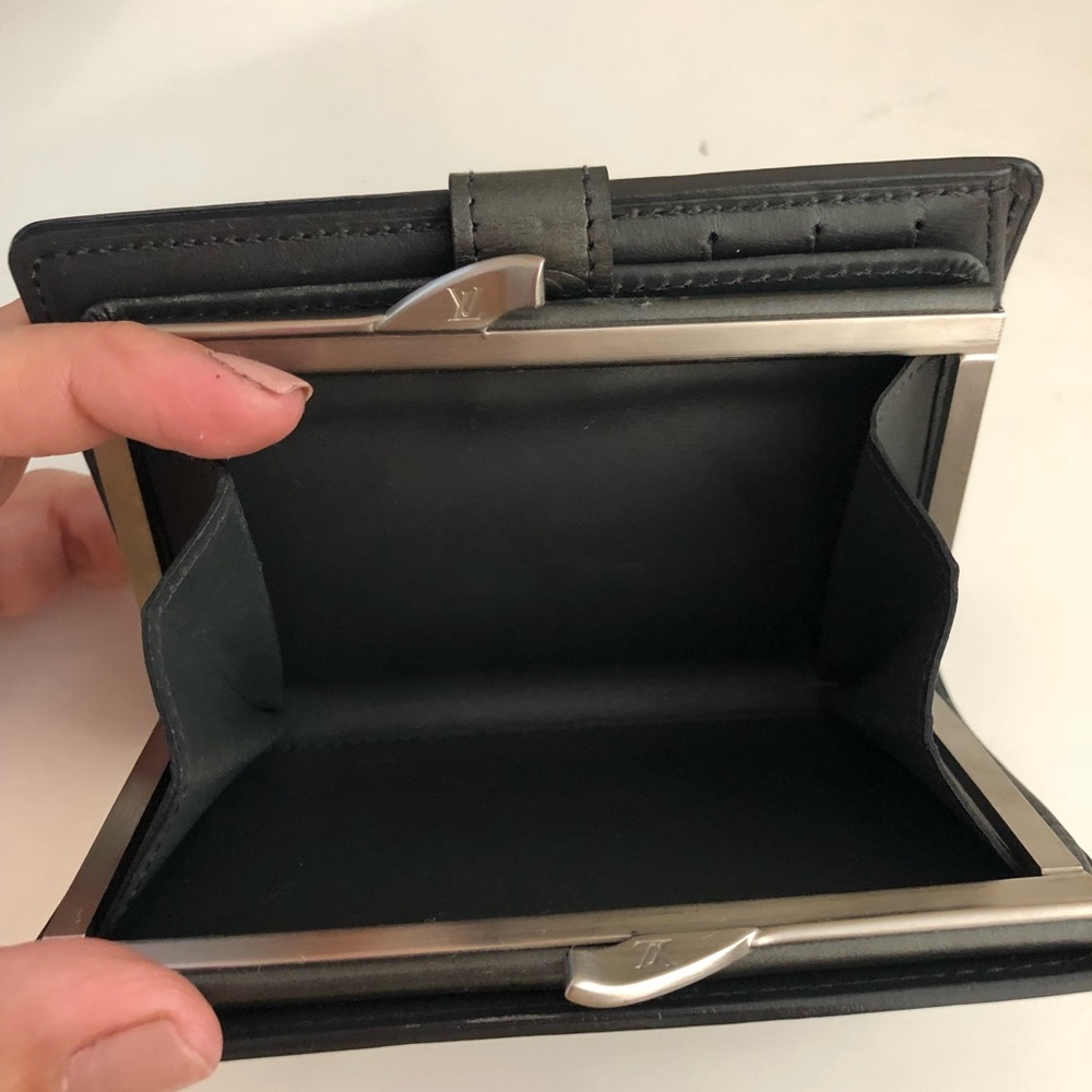 Louis Vuitton wallet - Picture 5 of 8
